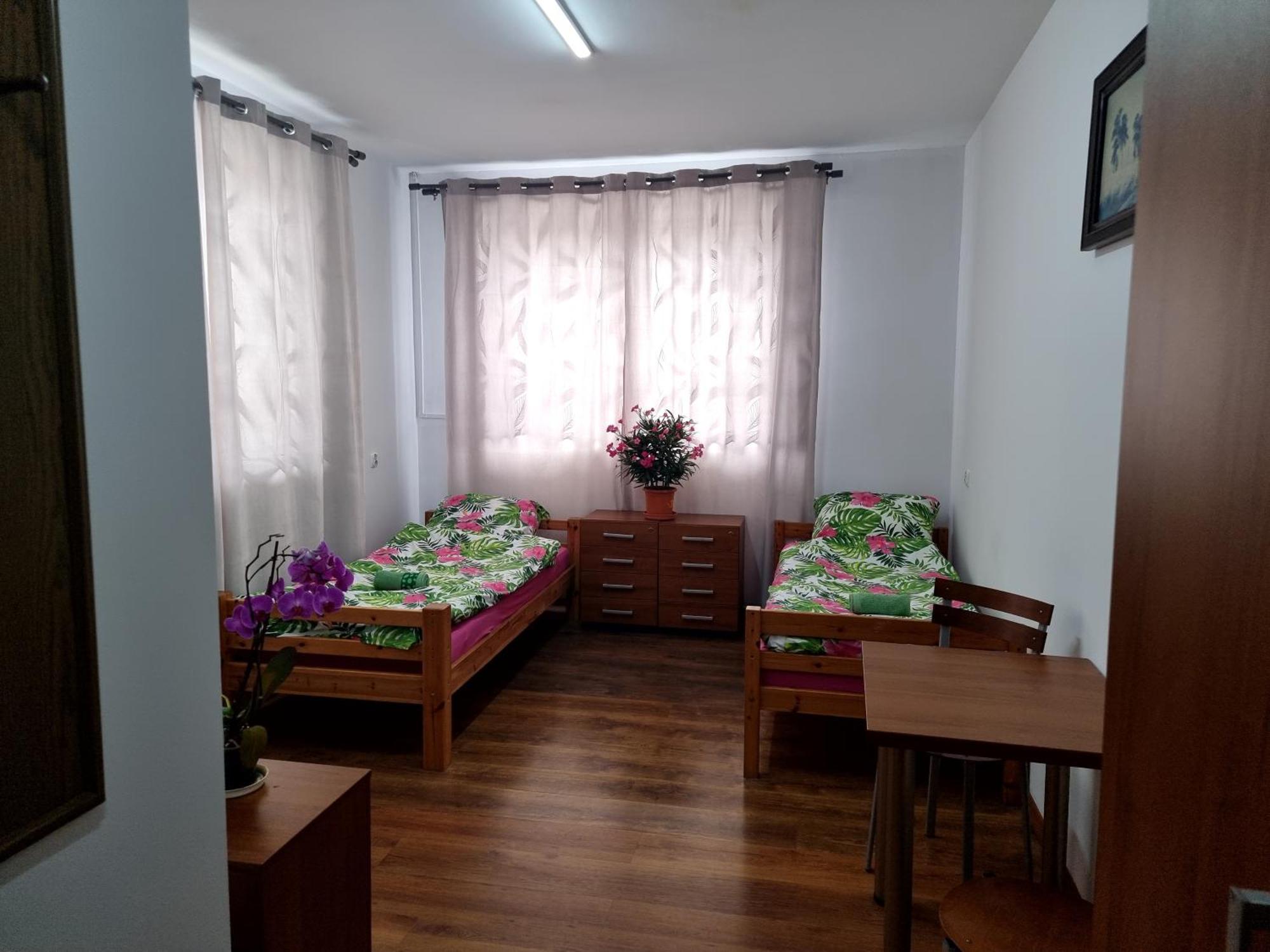 Hotel Dworek Вроцлав Екстериор снимка
